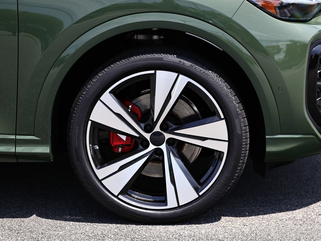 New 2026 Audi SQ5 Premium Plus AWD/4WD image 5