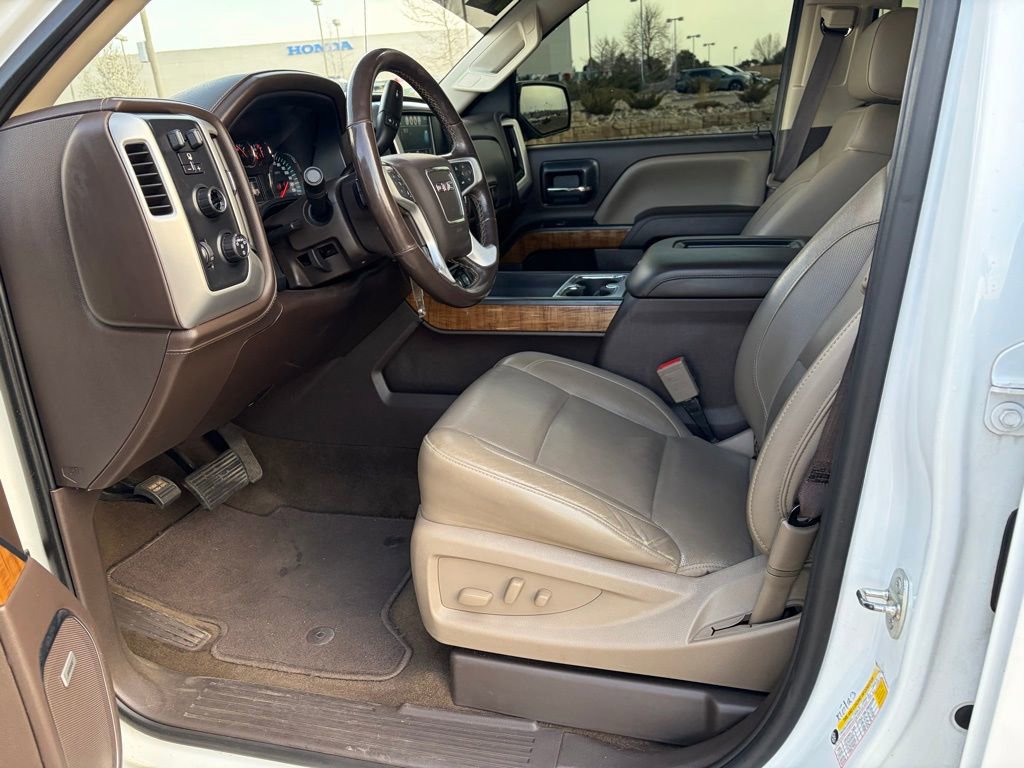 Used 2022 Toyota Tundra SR5 w/ SR5 Convenience Package image 13