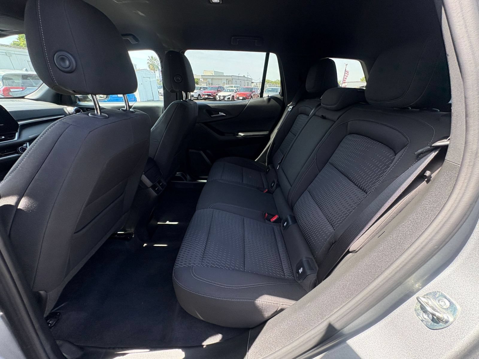 Used 2025 Chevrolet Equinox LT AWD/4WD image 26