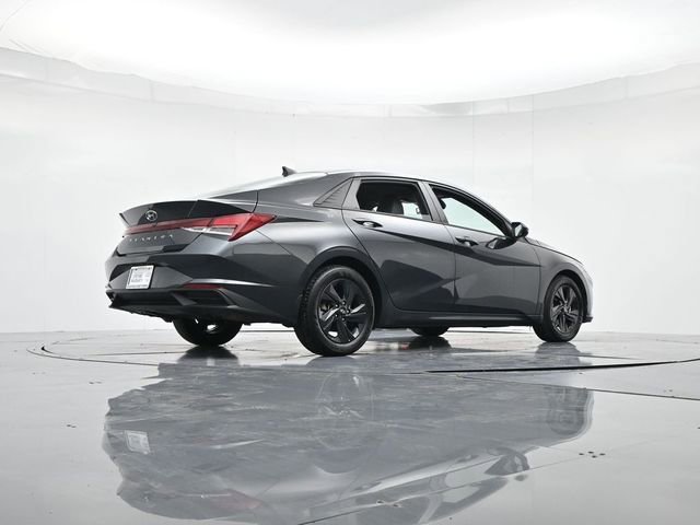 Used 2022 Hyundai Elantra SEL image 29