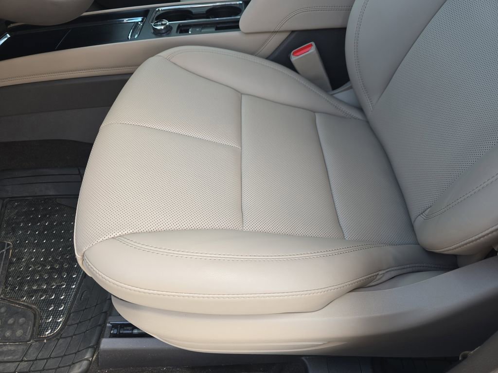 Used 2024 Lincoln Corsair FWD w/ Equipment Group 101A image 19