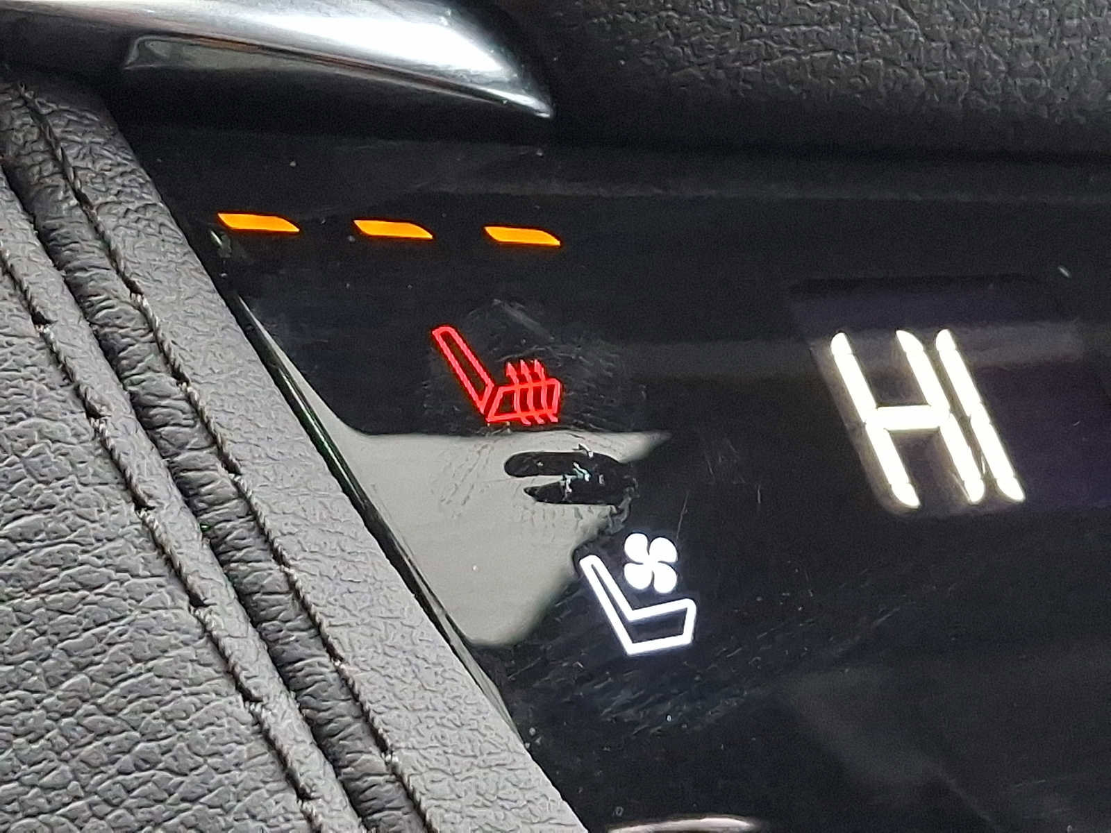 Certified 2023 Cadillac XT5 Premium Luxury image 35