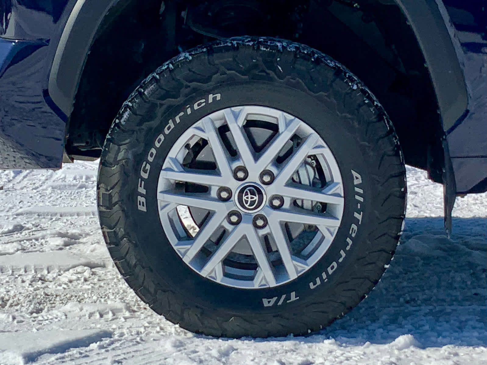 Used 2024 Toyota Tundra SR5 w/ SR5 Premium Package image 17