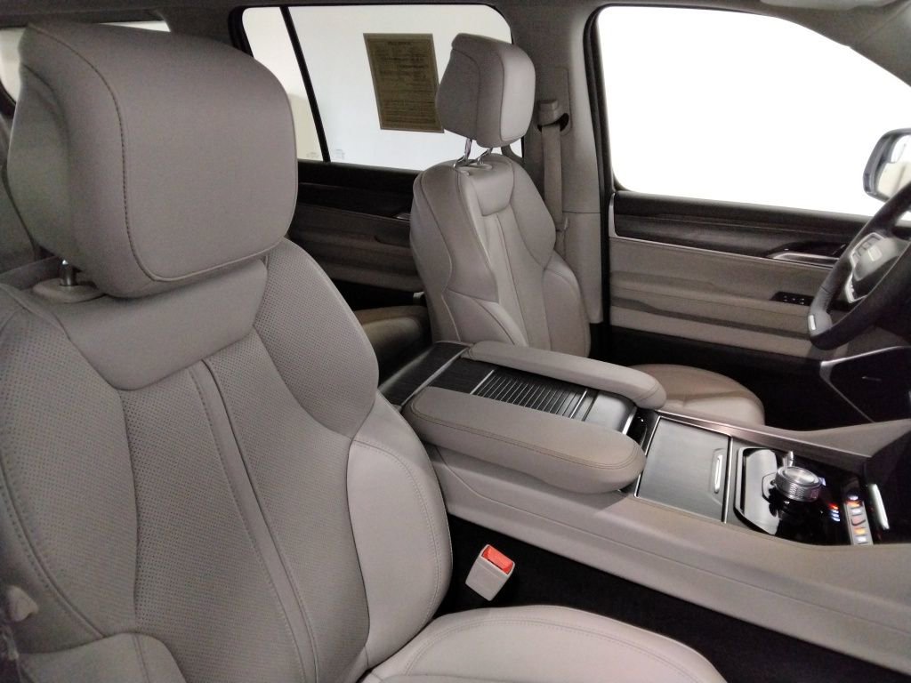 Used 2023 Jeep Wagoneer Series II w/ Premium Group I image 51