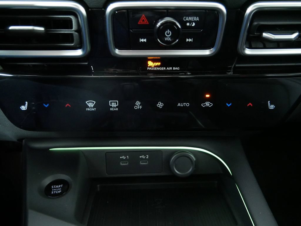 New 2026 Nissan Sentra SR w/ SR Premium Package FWD image 30