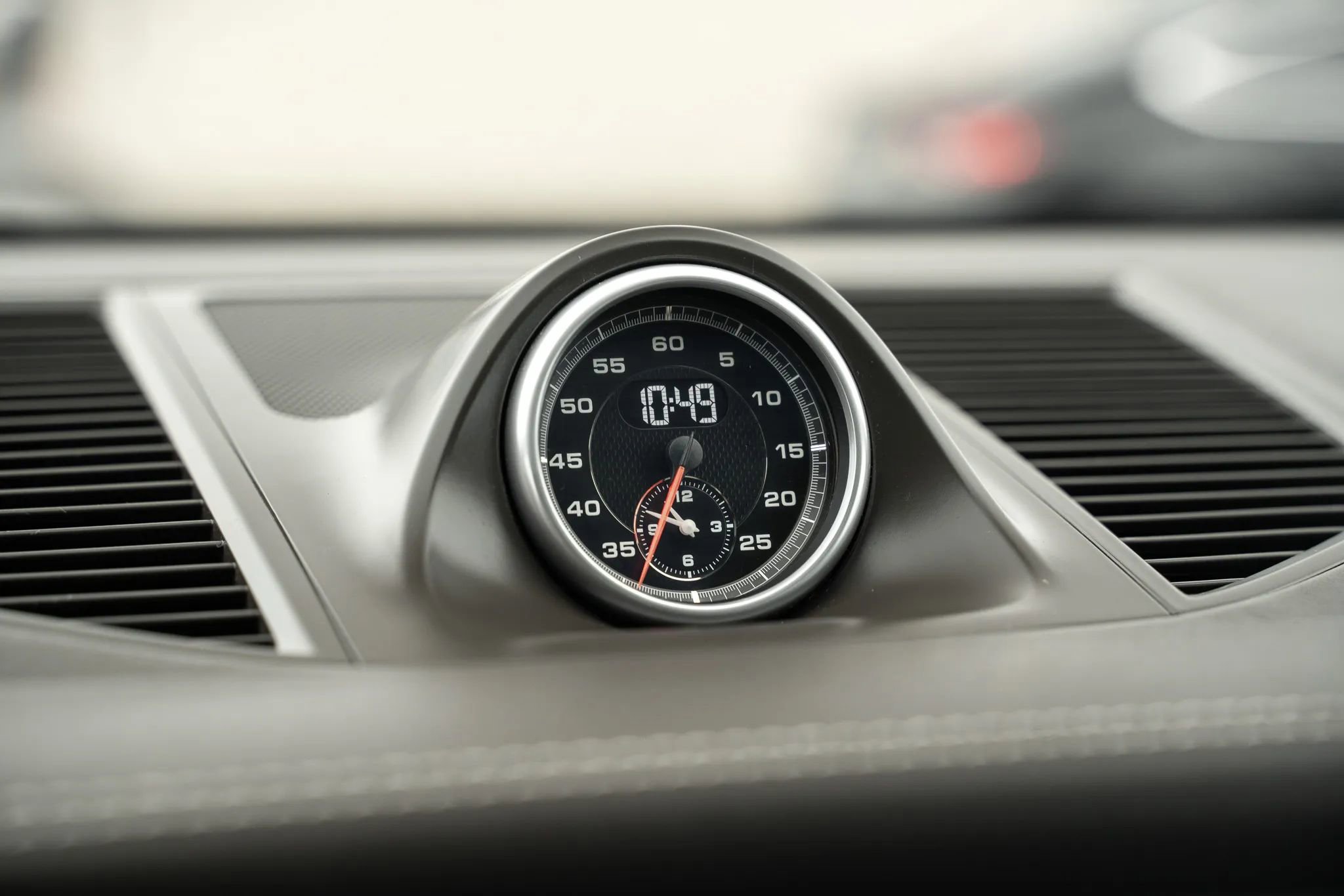 Used 2018 Porsche Macan Turbo image 35