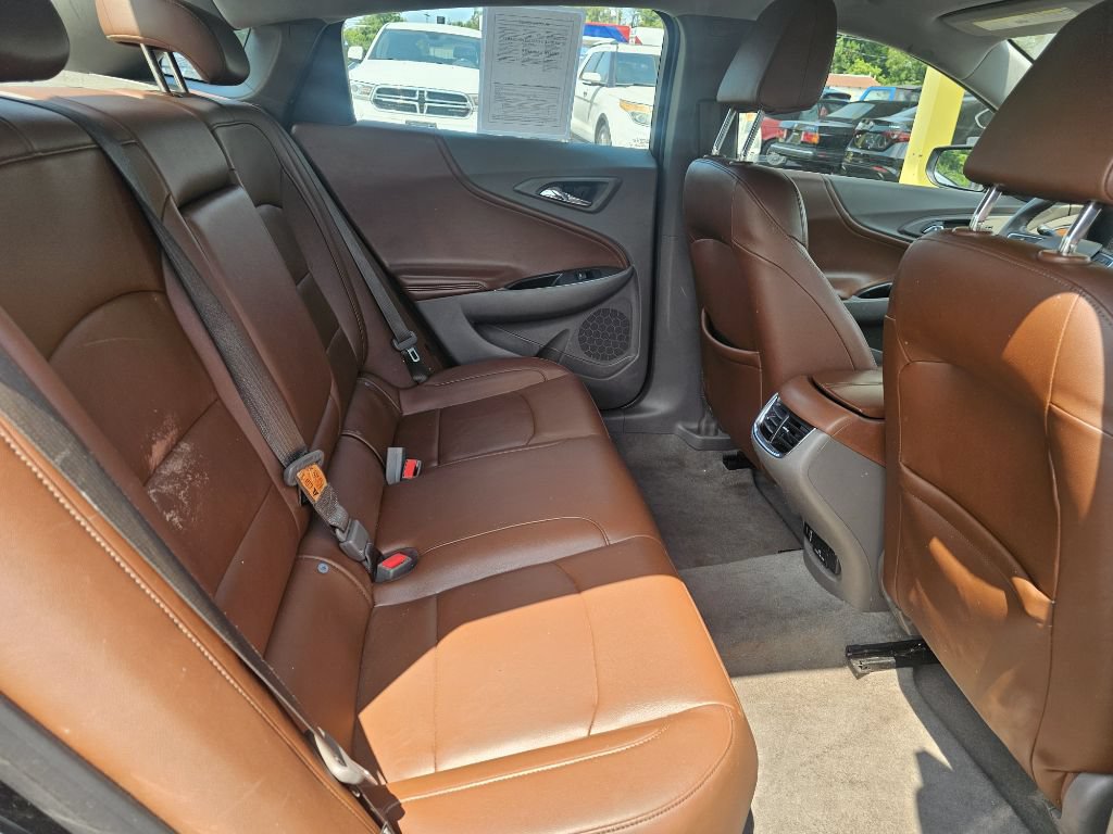 Used 2016 Chevrolet Malibu LT w/ Leather Package FWD image 25