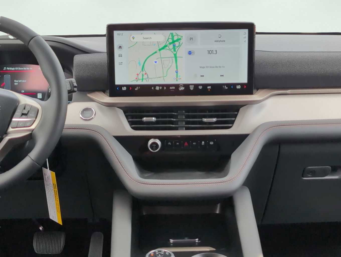 New 2025 Ford Explorer Active image 19