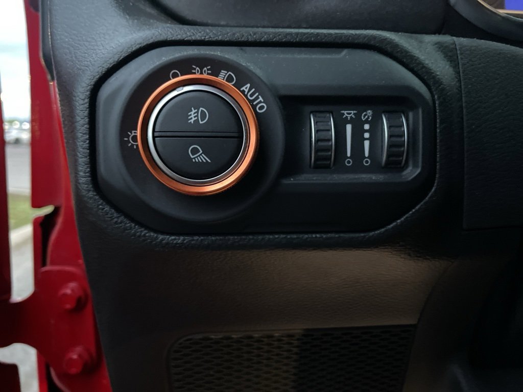 Used 2022 Jeep Gladiator Mojave image 17