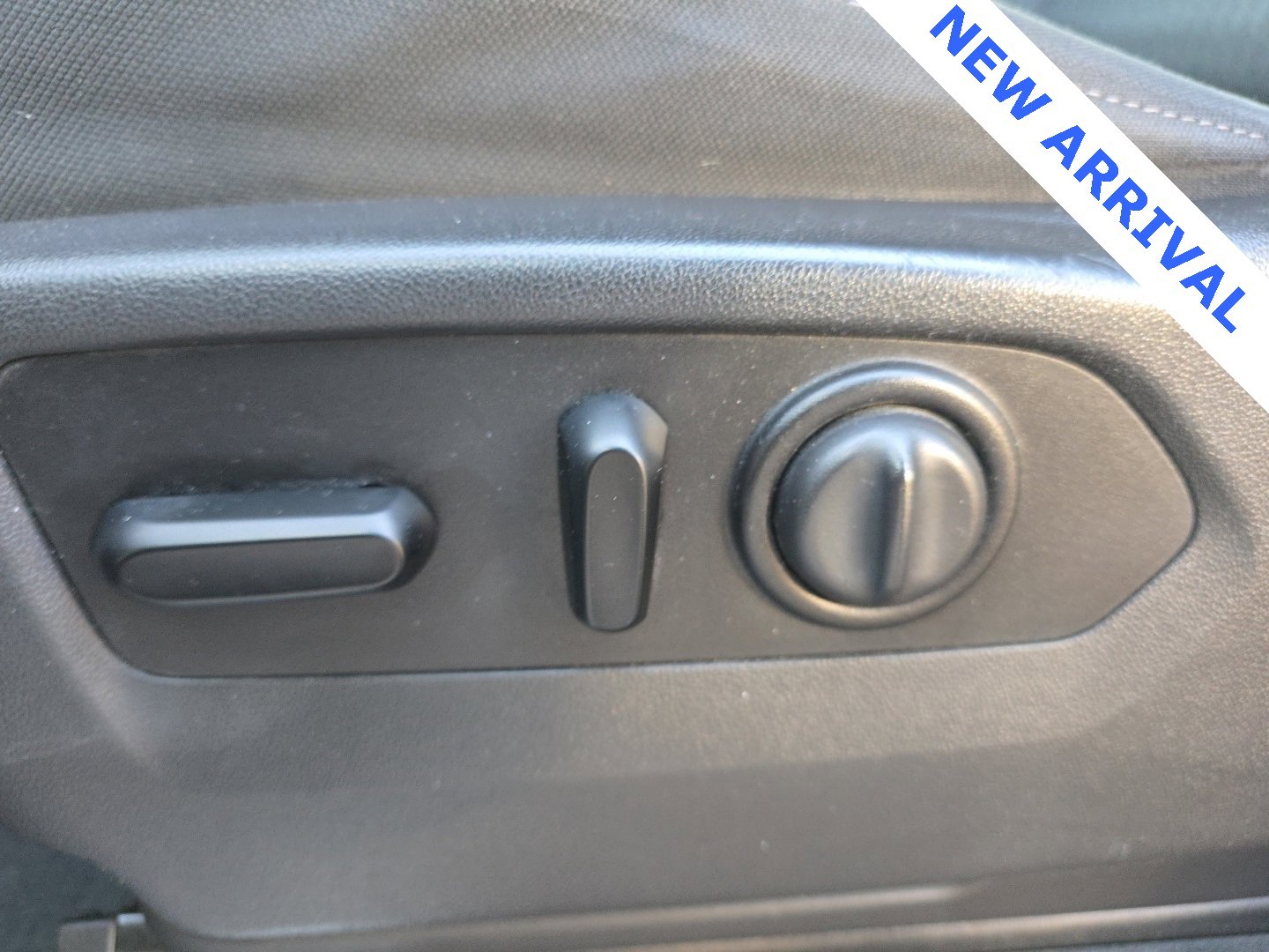 Used 2021 Chevrolet Silverado 1500 RST w/ Convenience Package II image 10