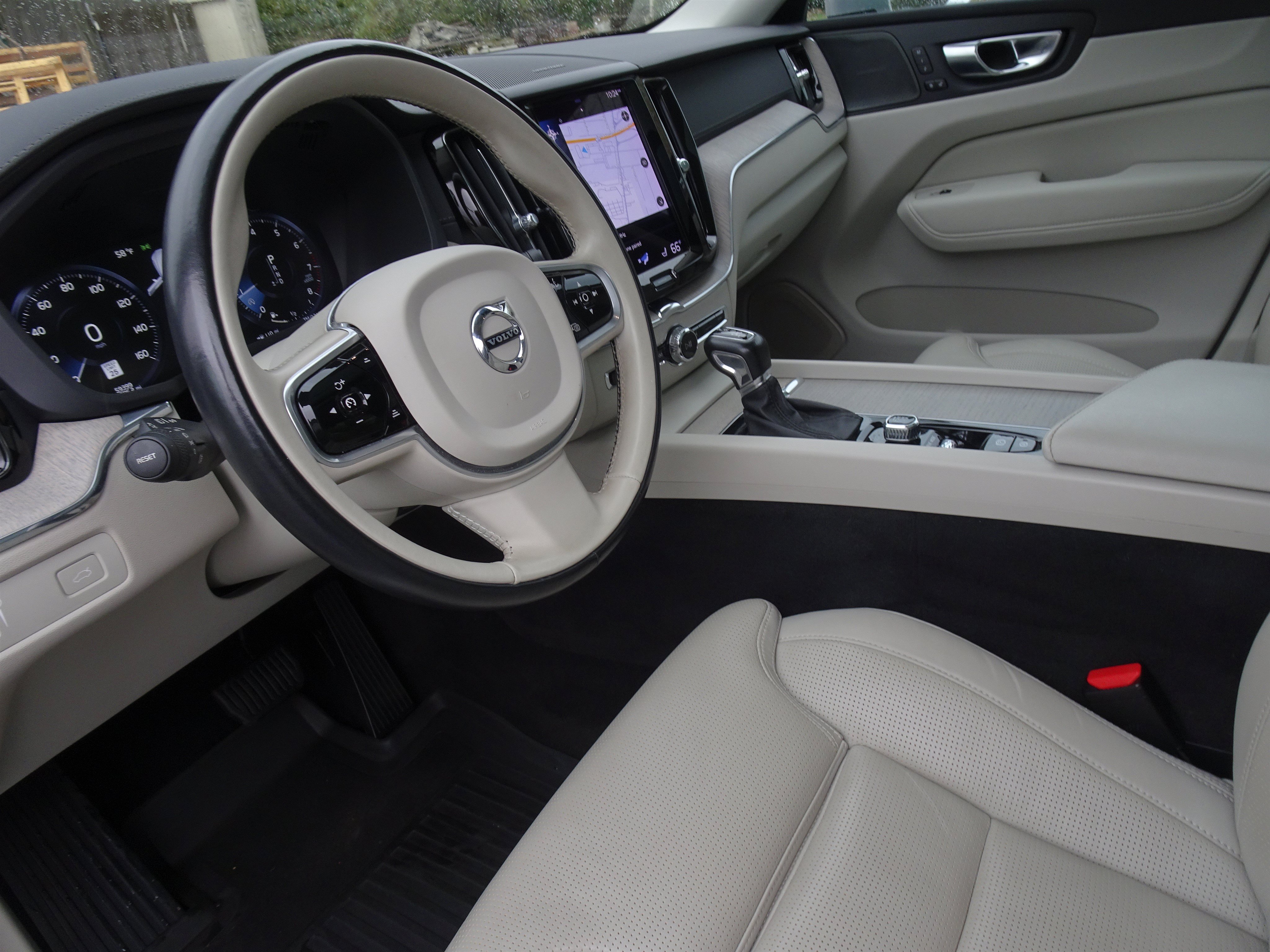Used 2021 Volvo XC60 T6 Inscription AWD/4WD image 17