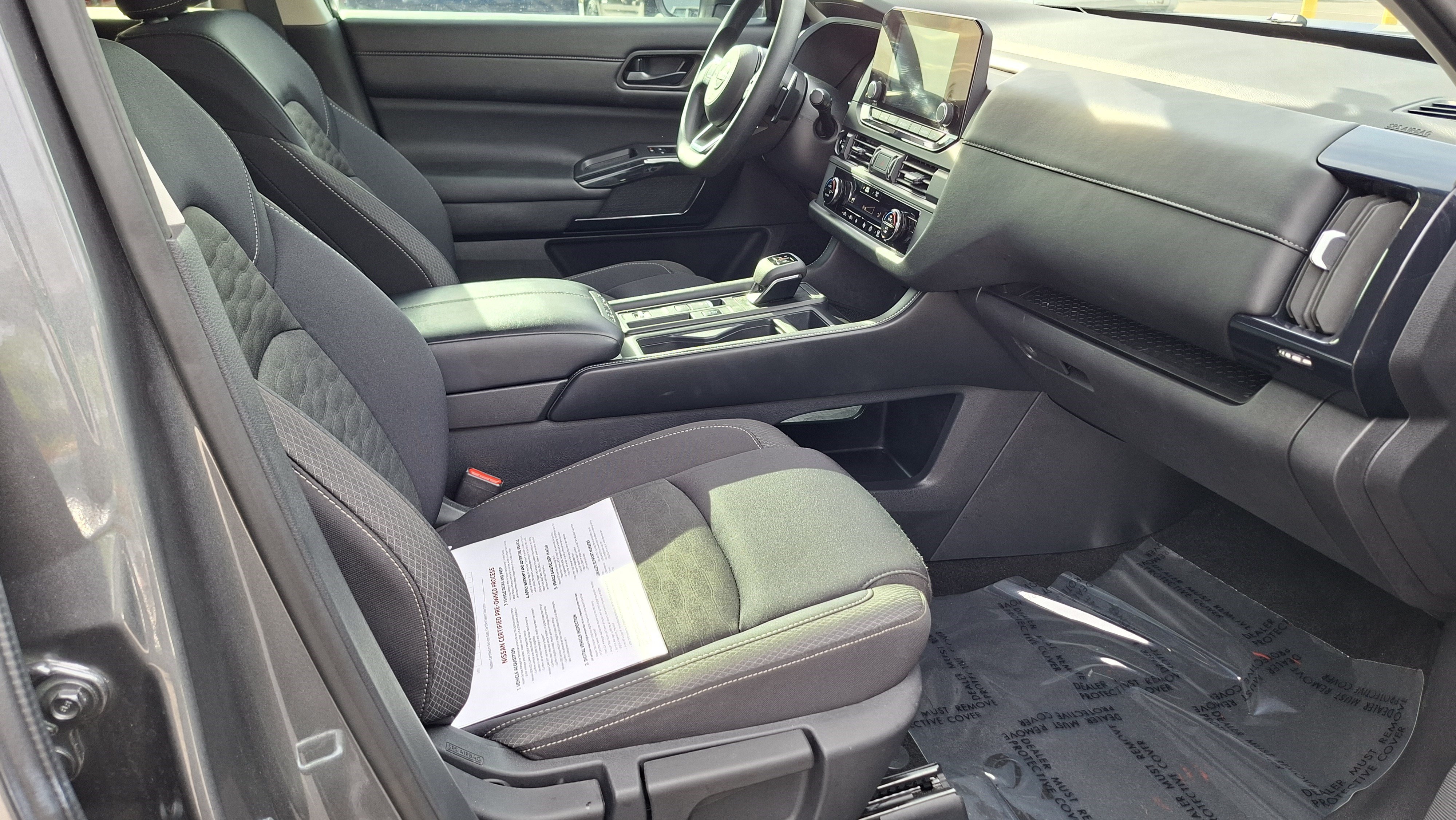 Certified 2025 Nissan Pathfinder S FWD image 24