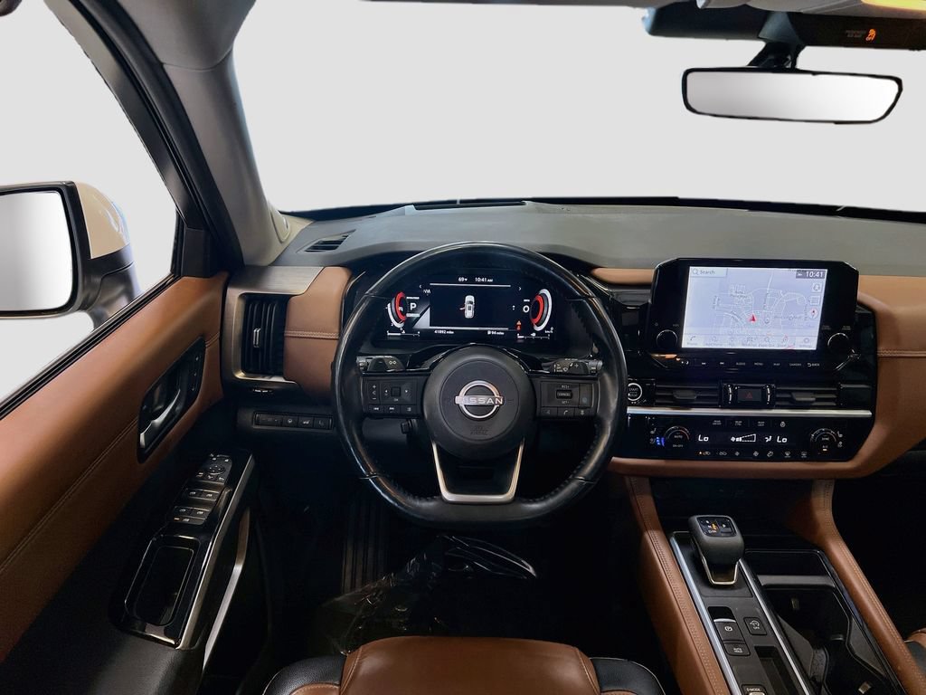 Used 2023 Nissan Pathfinder Platinum FWD image 23