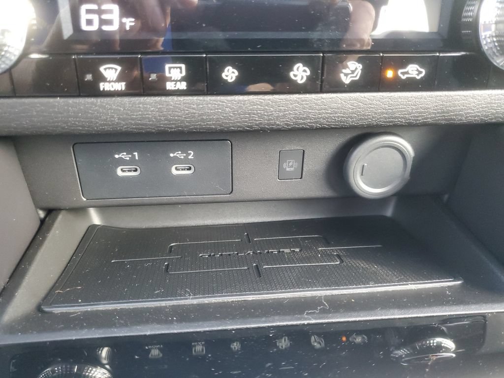 New 2026 Mitsubishi Outlander AWD image 35