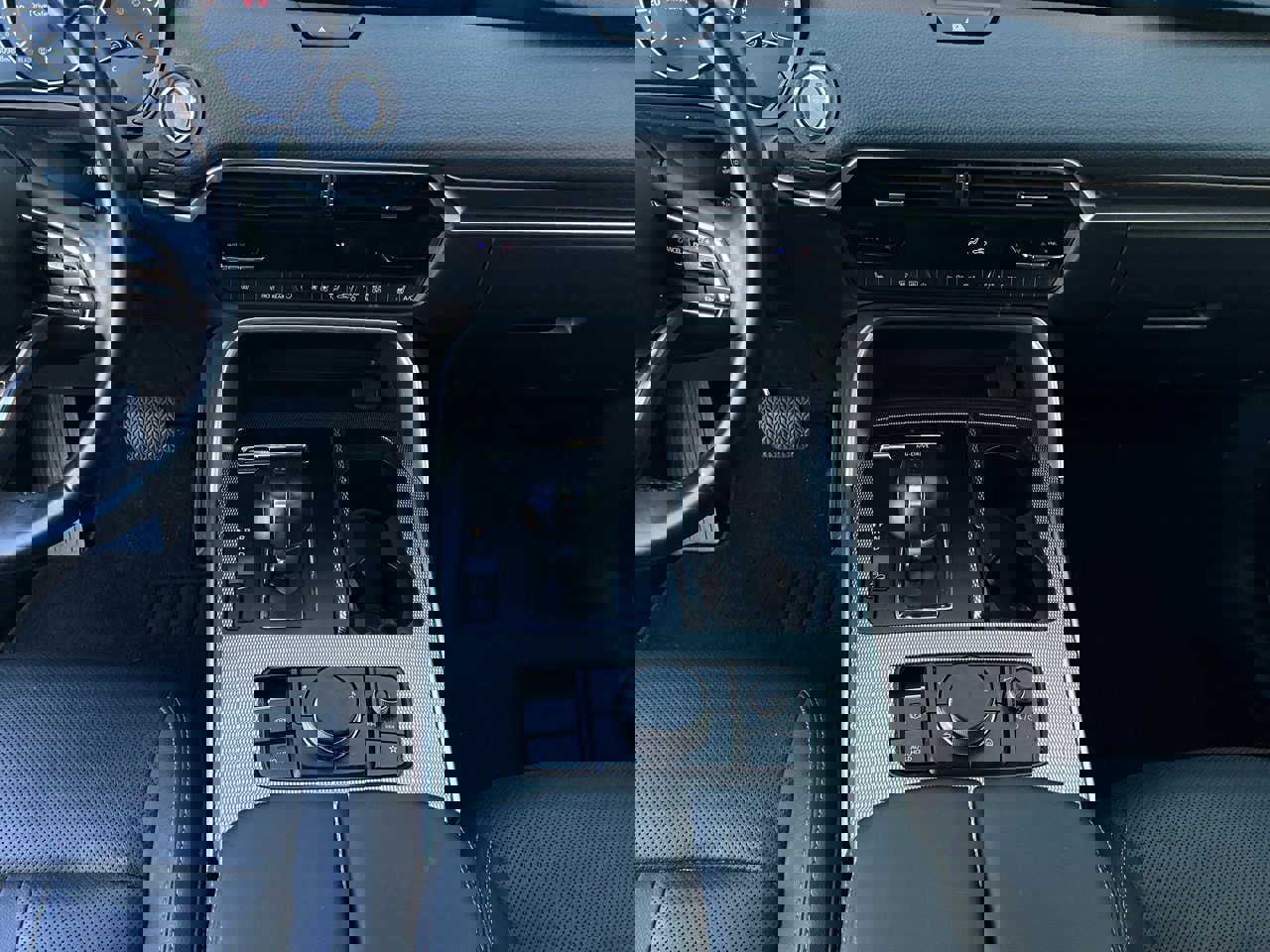 Used 2025 MAZDA CX-70 3.3 Turbo w/ Preferred Package image 17