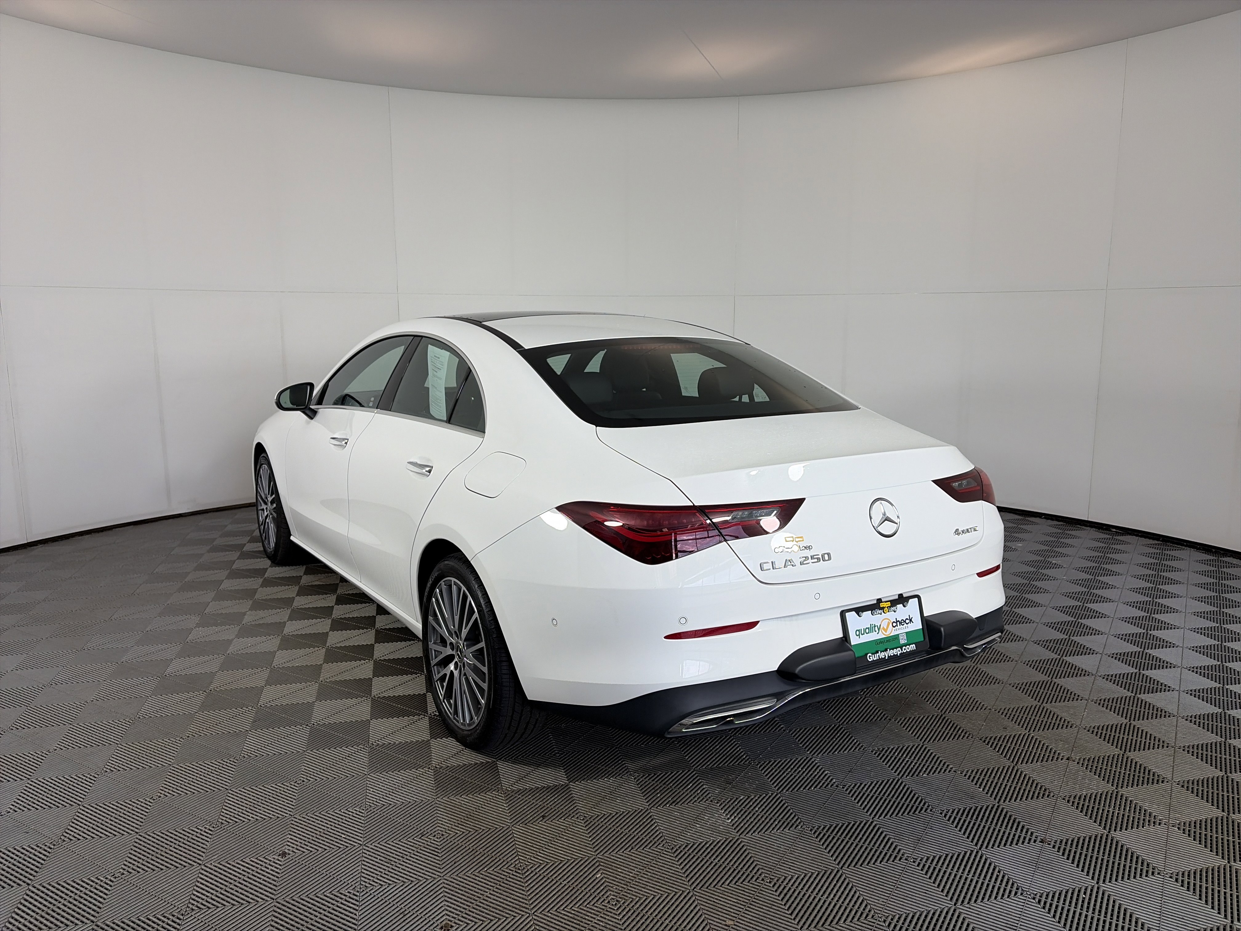 Used 2025 Mercedes-Benz CLA 250 4MATIC image 7