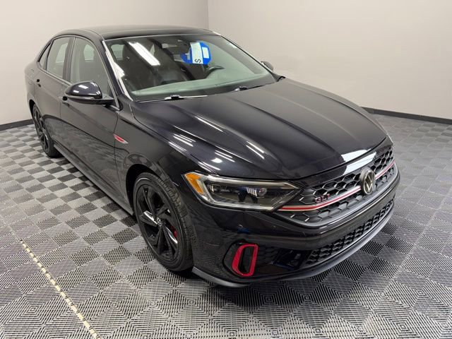 Used 2024 Volkswagen Jetta GLI Autobahn image 2