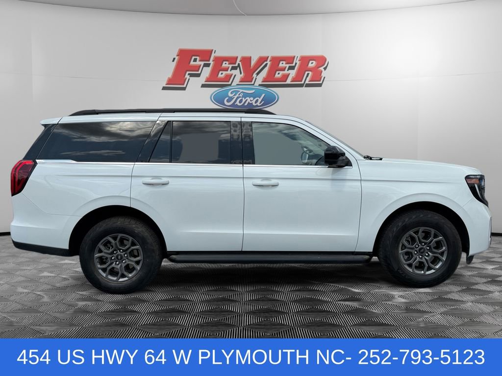 Used 2025 Ford Expedition Active AWD/4WD image 6