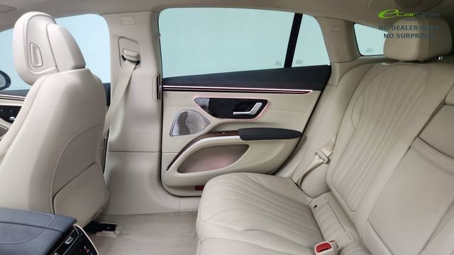 Used 2023 Mercedes-Benz EQS 450+ 4MATIC Sedan image 32