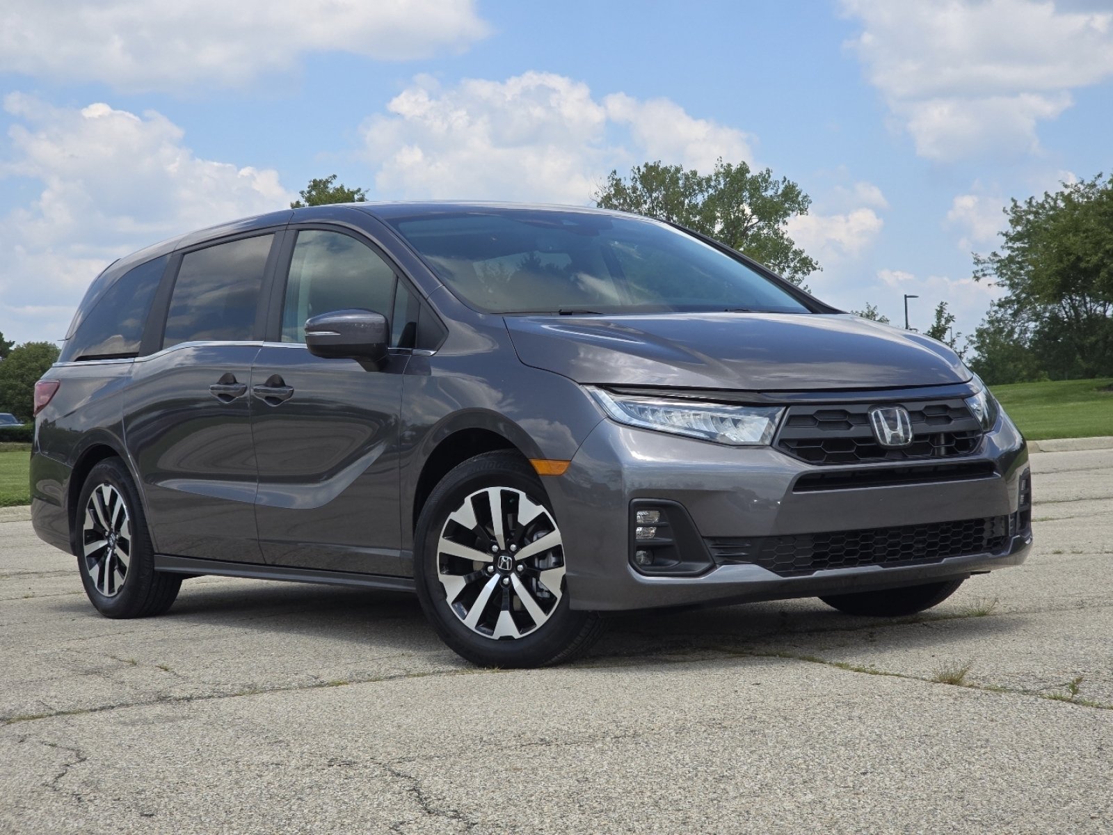 Certified 2025 Honda Odyssey EX-L image 2