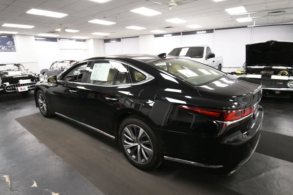 Used 2019 Lexus LS 500 AWD w/ Accessory Package (Z2) image 5