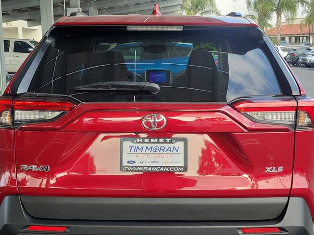 Used 2025 Toyota RAV4 XLE FWD image 28