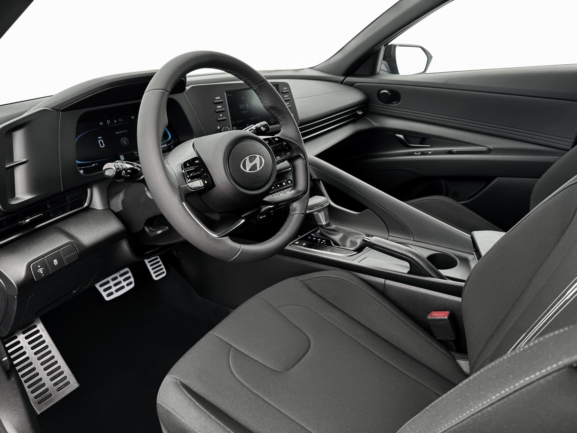 New 2025 Hyundai Elantra Sport image 14