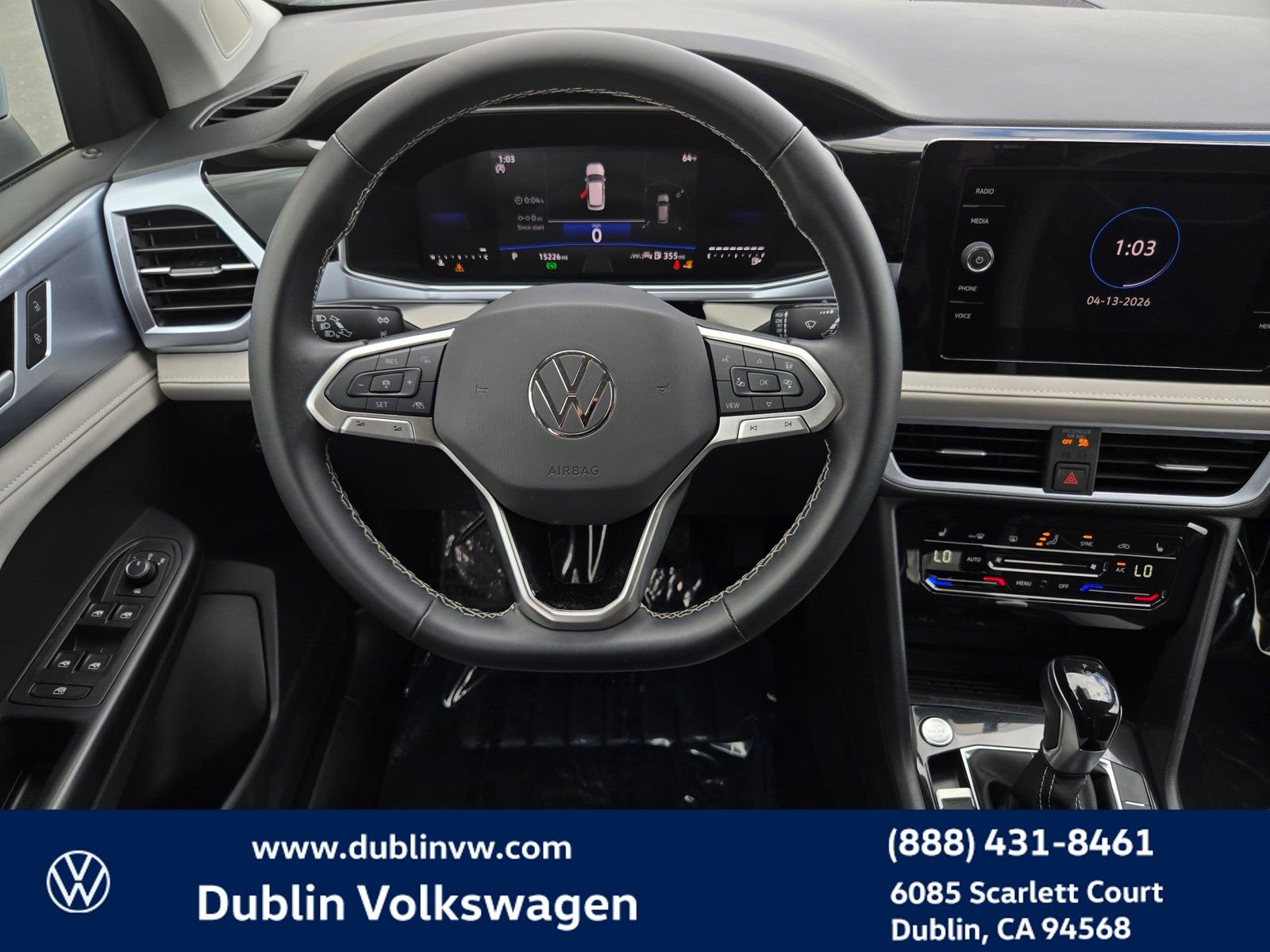 Used 2025 Volkswagen Taos SE FWD image 13