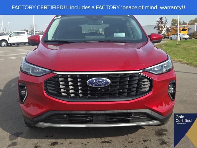 Used 2023 Ford Escape Platinum w/ Premium Technology Package AWD/4WD image 4