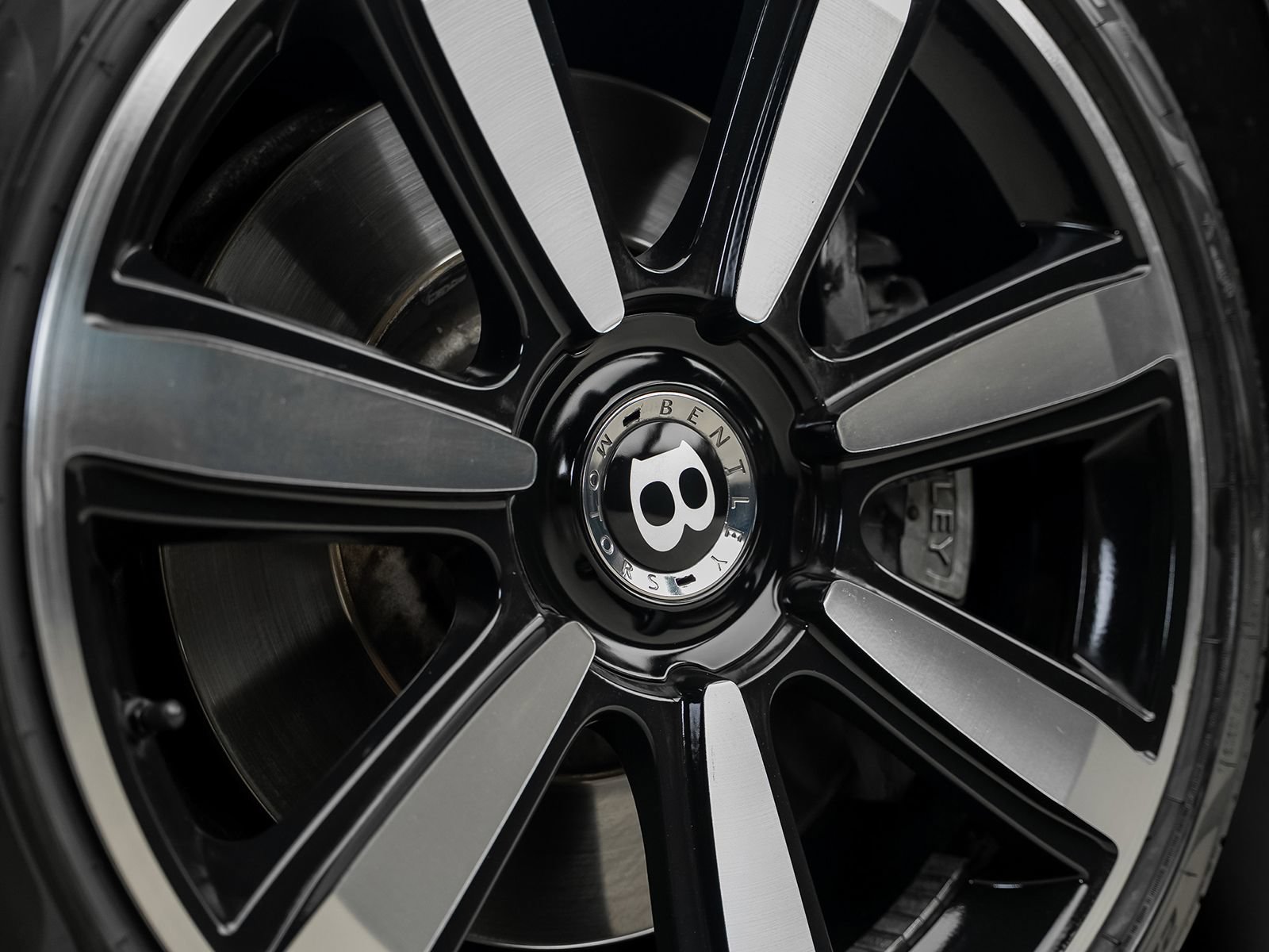 Used 2013 Bentley Continental GT AWD/4WD image 23