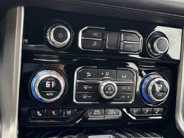 Used 2023 GMC Yukon XL Denali image 43