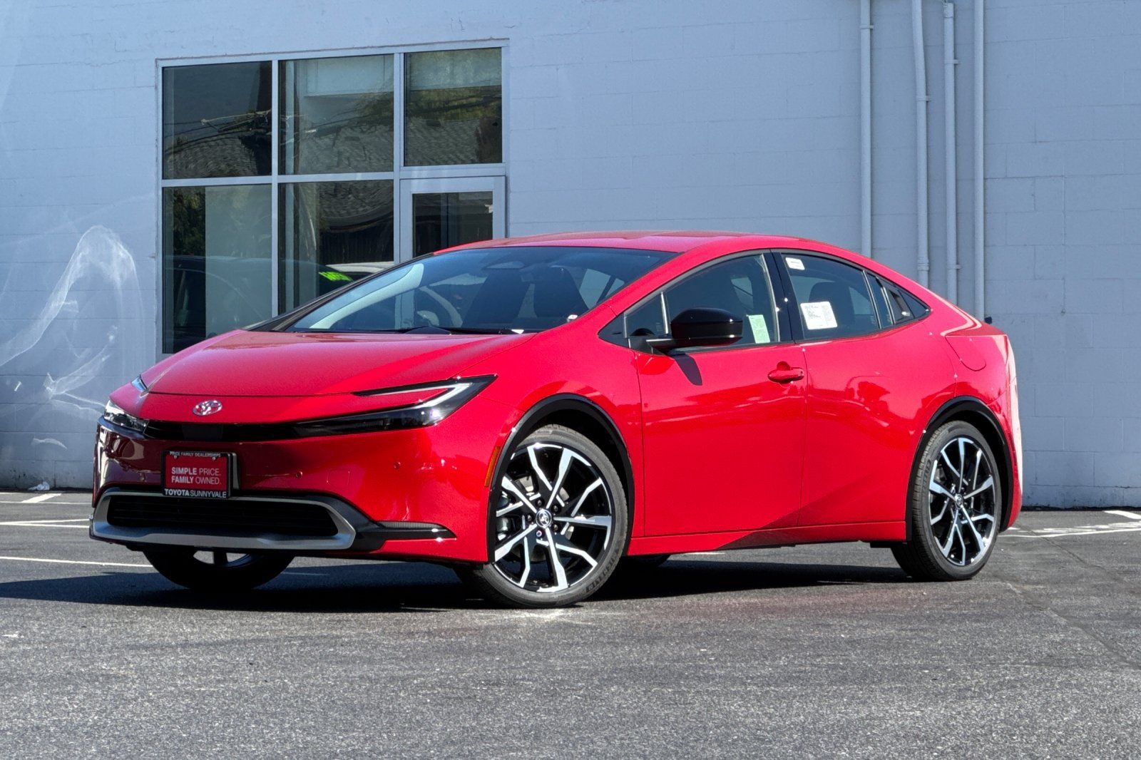 New 2026 Toyota Prius Plug-In Hybrid FWD image 2