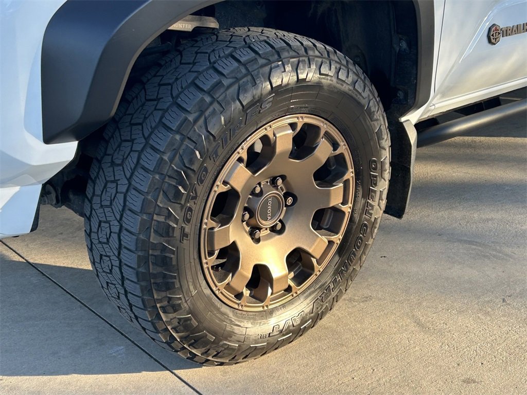 Certified 2025 Toyota 4Runner Trailhunter image 9