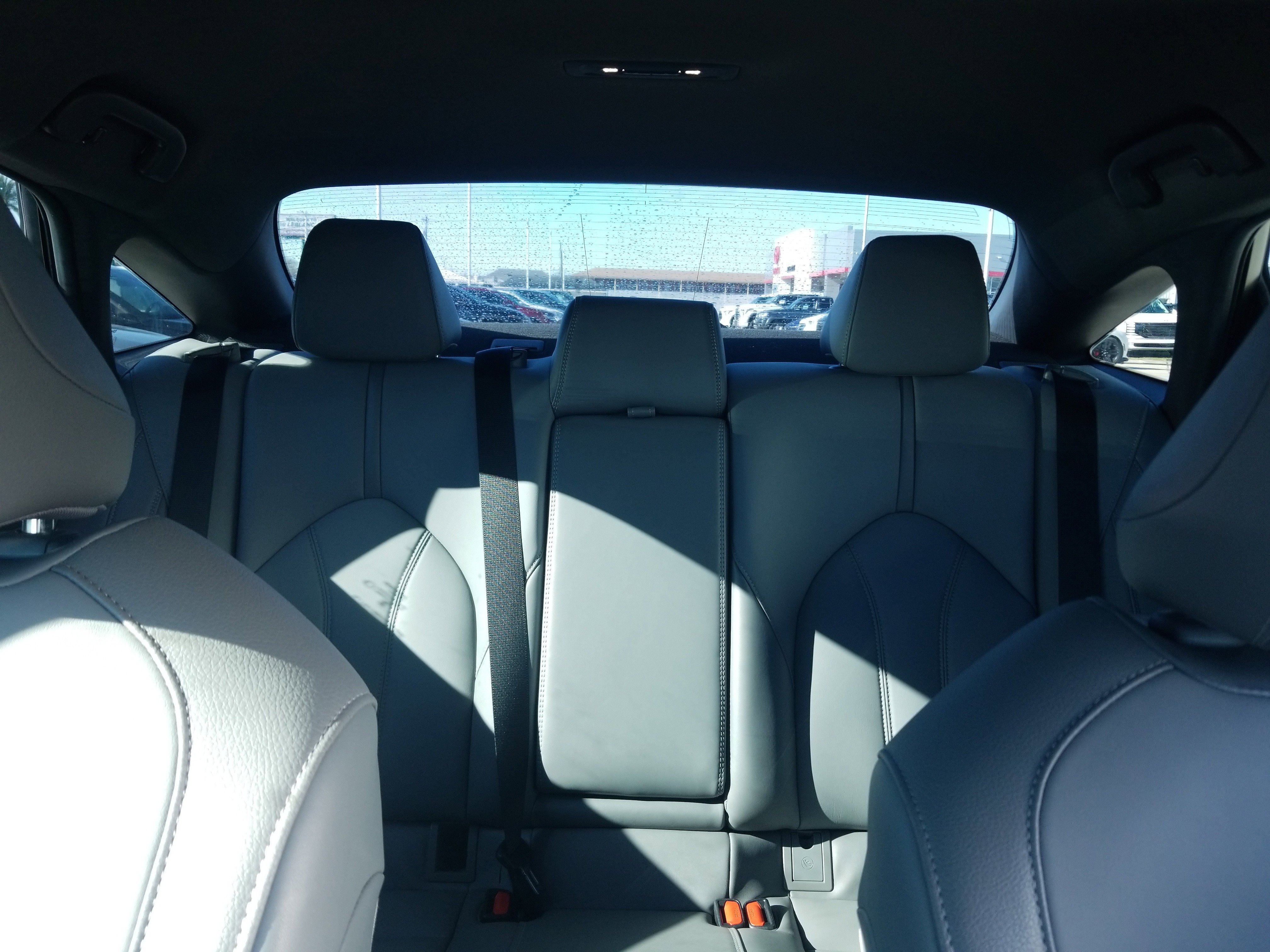 Used 2022 Toyota Avalon XLE FWD image 19