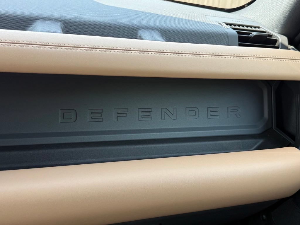 New 2026 Land Rover Defender 110 X-Dynamic SE AWD/4WD image 27