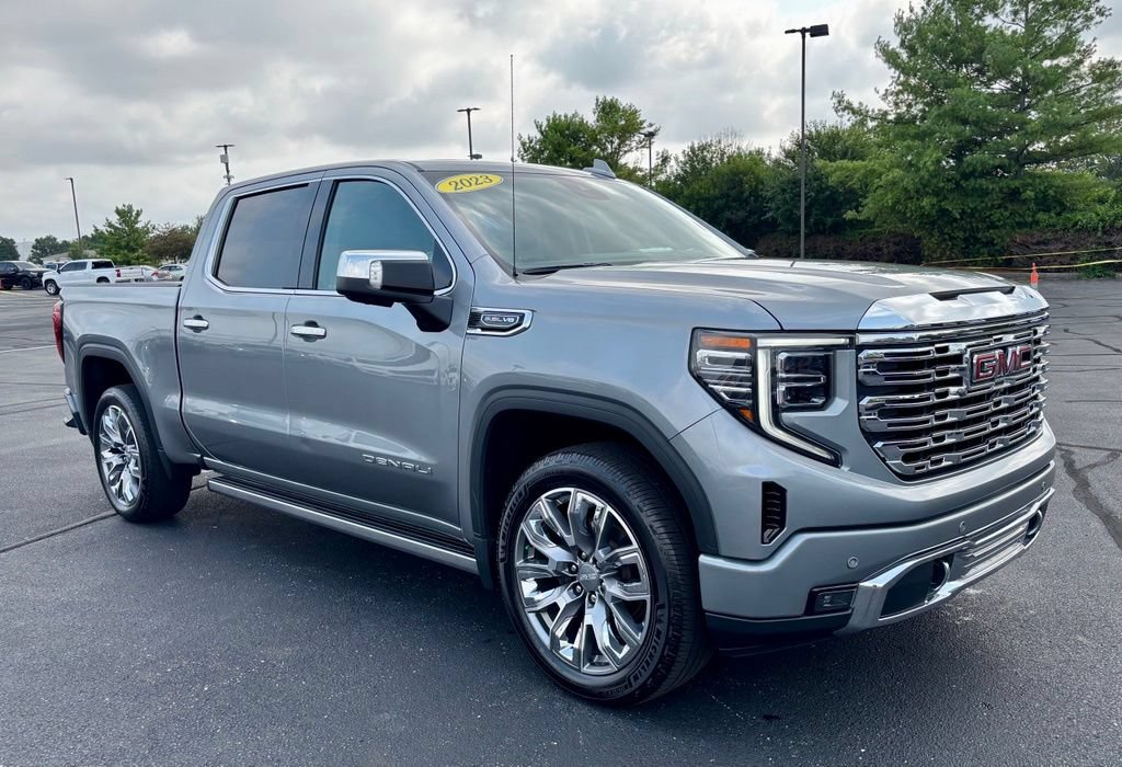 Used 2023 GMC Sierra 1500 Denali w/ Denali Reserve Package AWD/4WD image 9