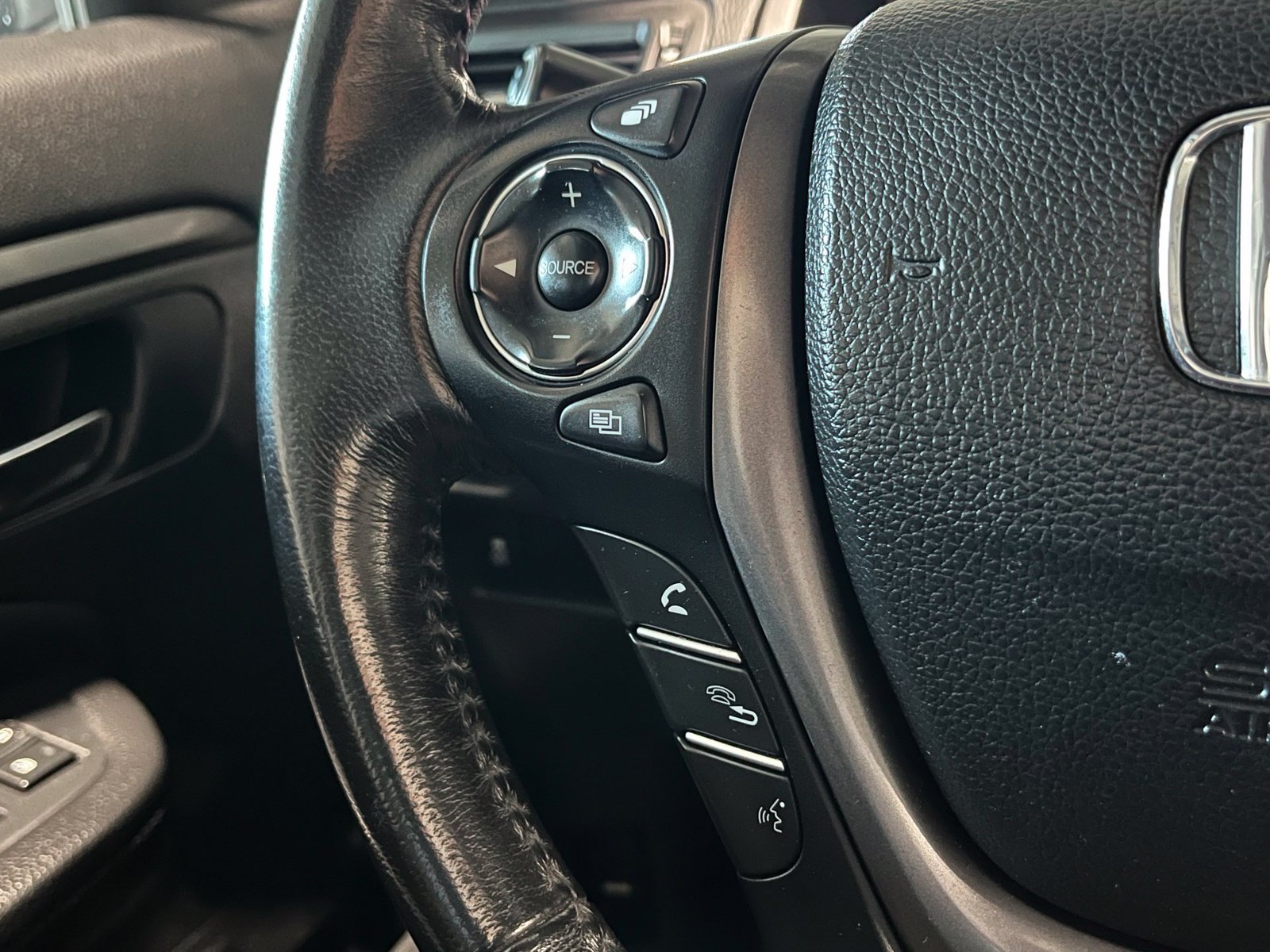 Used 2016 Honda Pilot EX-L image 33