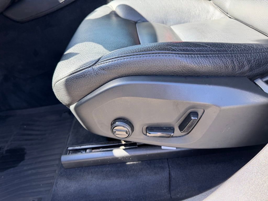 Used 2023 Volvo XC90 B6 Plus w/ Protection Package Premier image 16