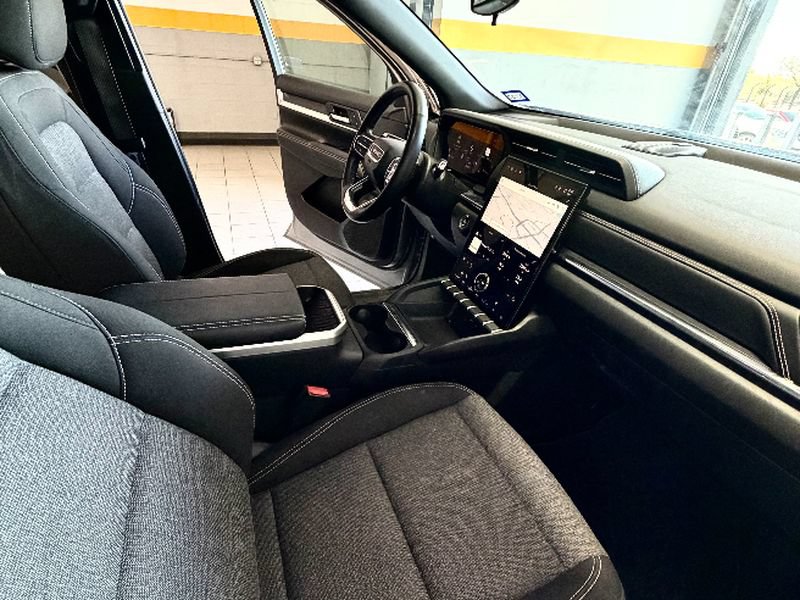 Used 2025 GMC Terrain Elevation FWD image 15