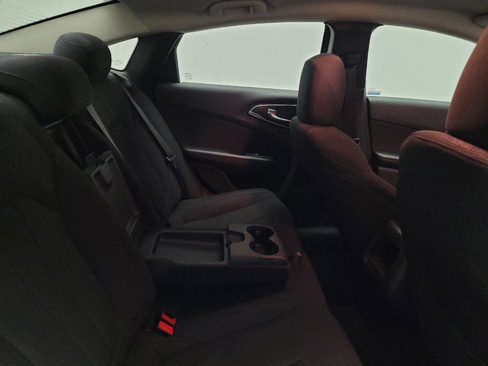 Used 2015 Chrysler 200 Limited w/ Convenience Group FWD image 19