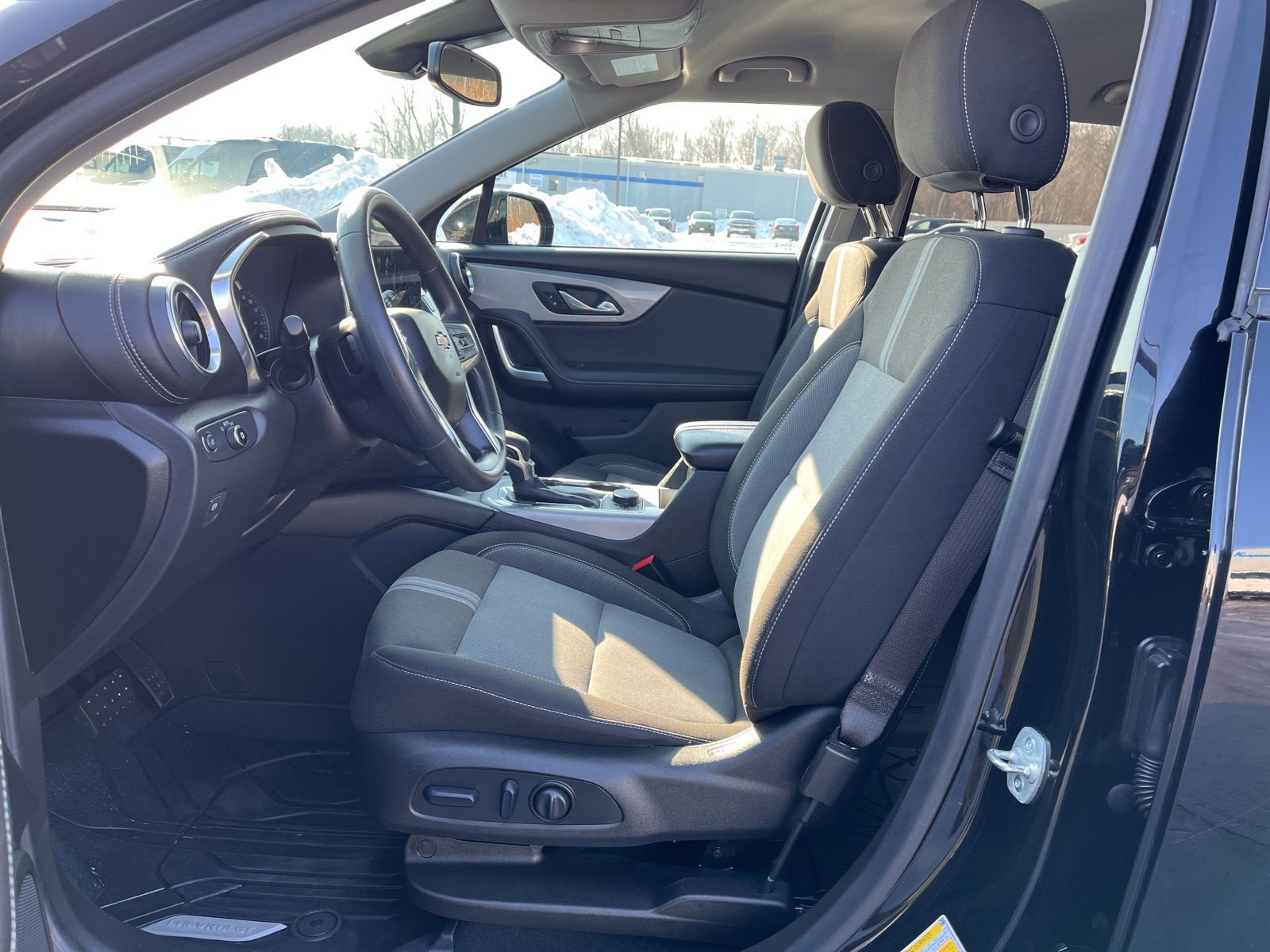 New 2025 Chevrolet Blazer LT w/ Convenience Package AWD/4WD image 15
