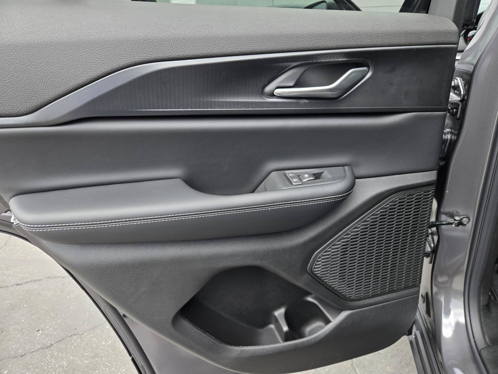 New 2026 Jeep Grand Cherokee Laredo X RWD image 25