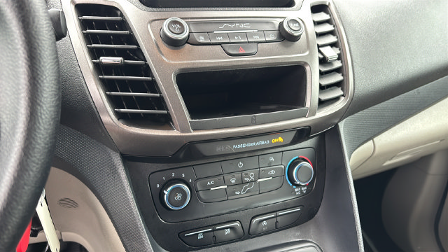 Used 2023 Ford Transit Connect XLT FWD image 29