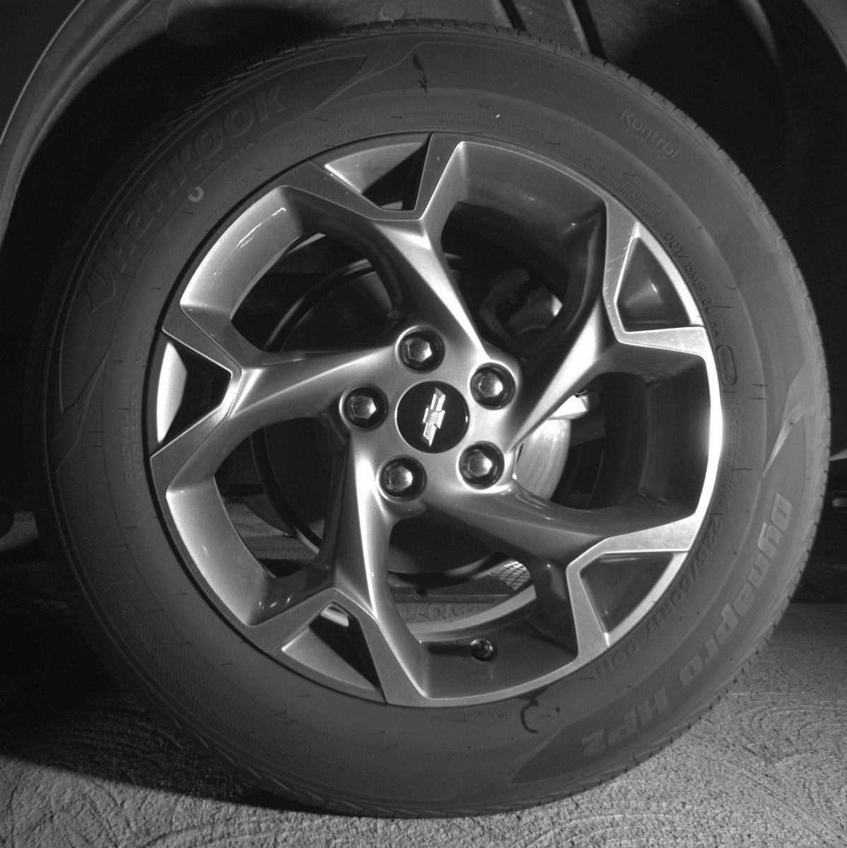 Used 2025 Chevrolet Trax LT FWD image 14