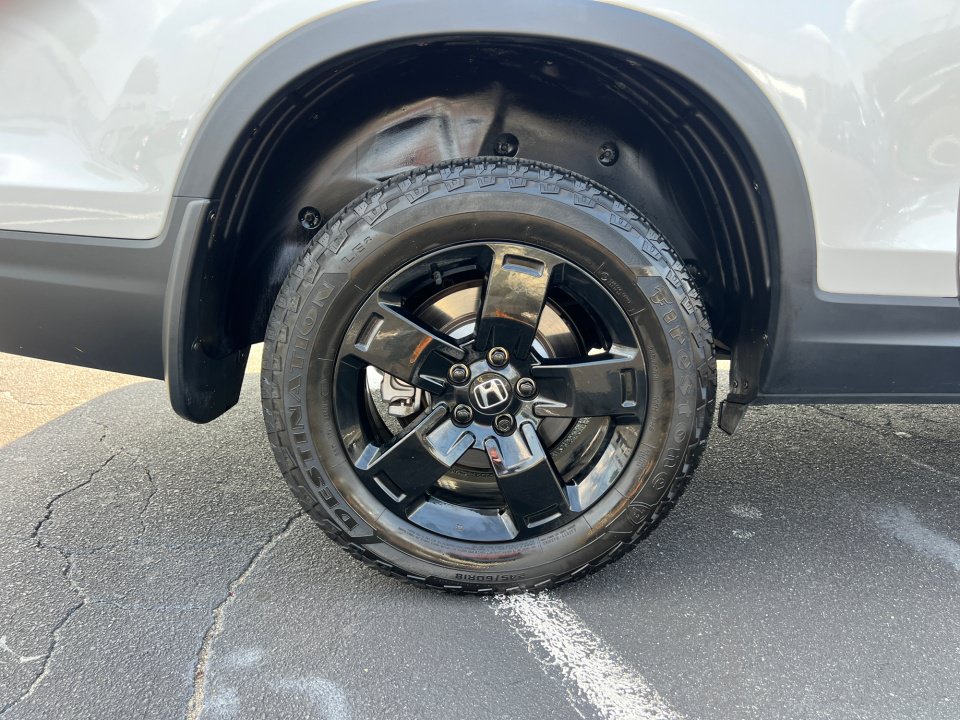 Certified 2024 Honda Ridgeline Black Edition image 23