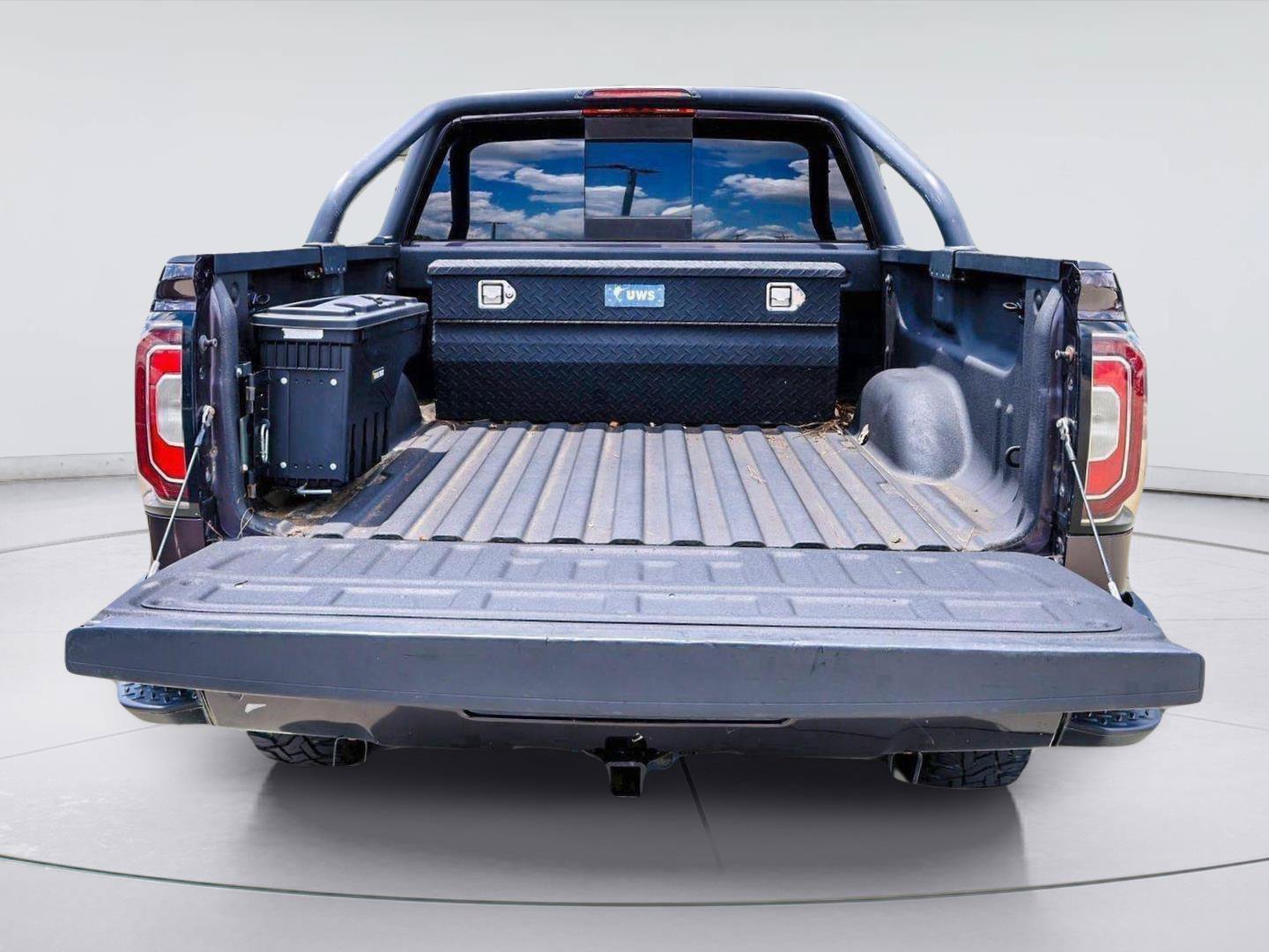Used 2016 GMC Sierra 1500 SLT w/ All Terrain X Package AWD/4WD image 7