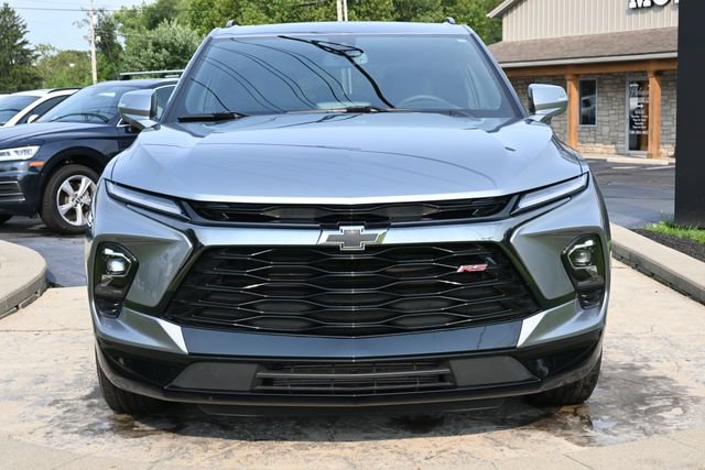 Used 2024 Chevrolet Blazer RS w/ Enhanced Convenience Package AWD/4WD image 2
