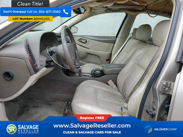 Used 2001 Oldsmobile Aurora 3.5 w/ All Weather Pkg image 9