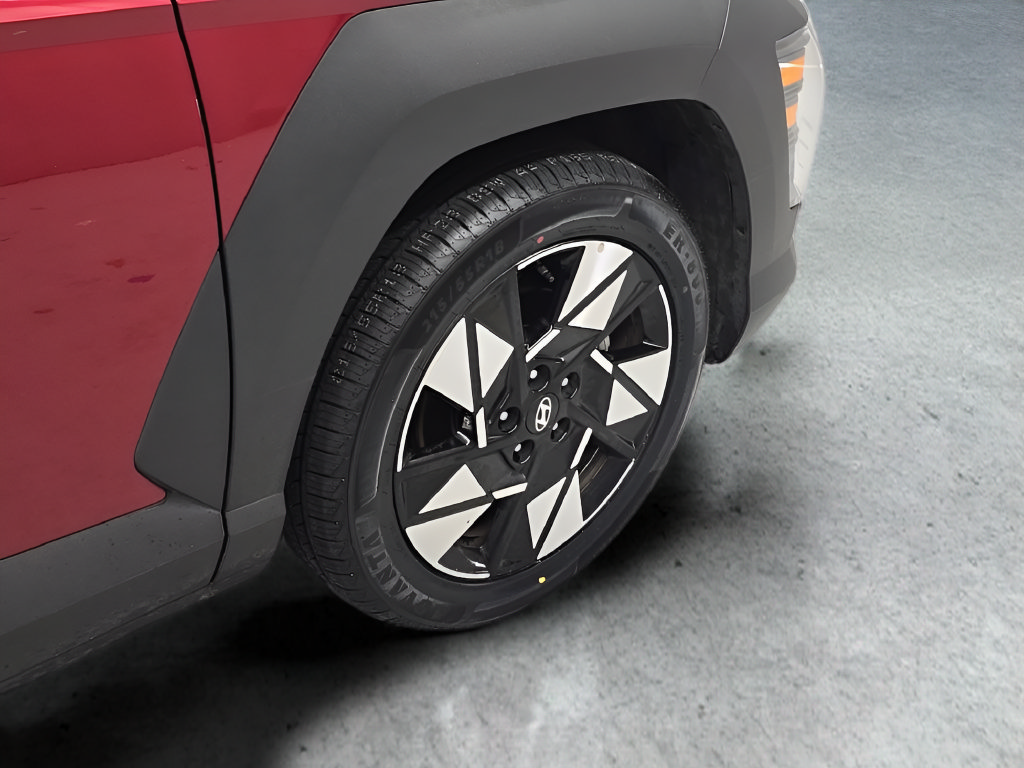 Used 2025 Hyundai Kona SEL FWD image 39
