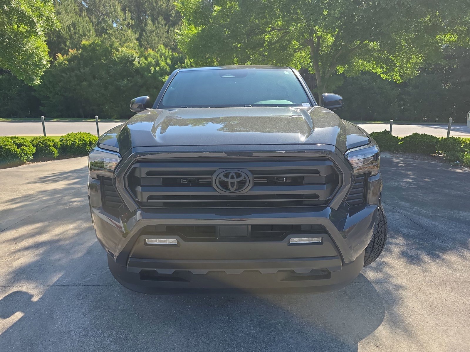 Used 2025 Toyota Tacoma SR5 RWD image 10